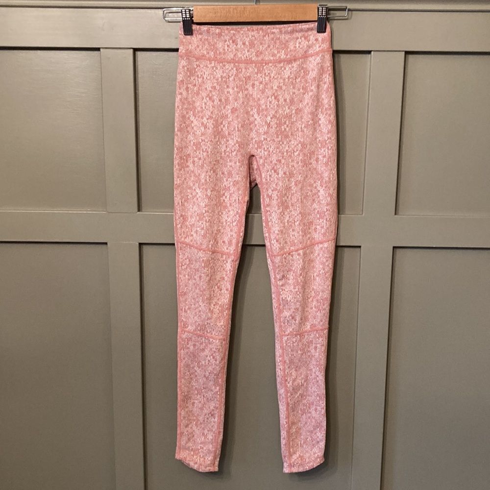 GYMSHARK Dry Moisture Management Full Length Leggings Pink Size XS